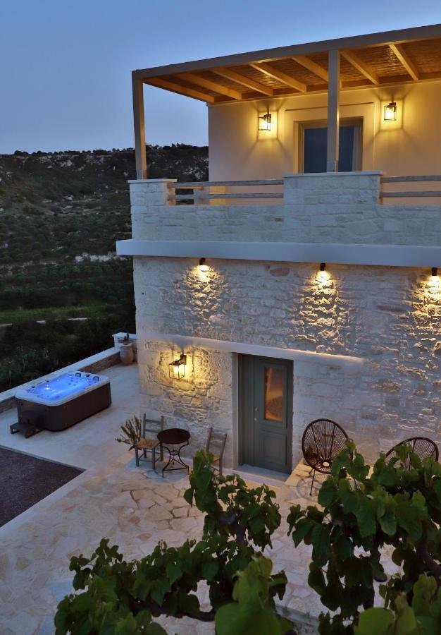 Amvikas Suites-Sitia Екстериор снимка