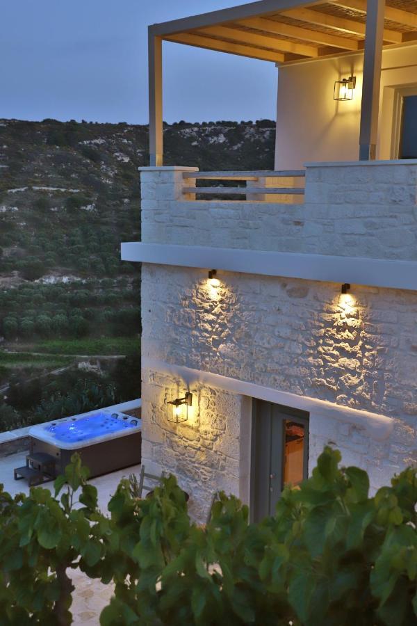 Amvikas Suites-Sitia Екстериор снимка