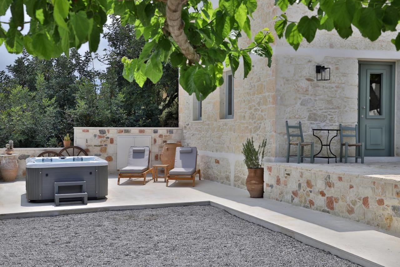 Amvikas Suites-Sitia Екстериор снимка