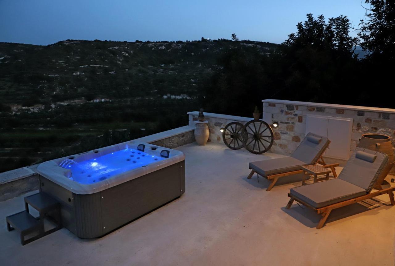 Amvikas Suites-Sitia Екстериор снимка