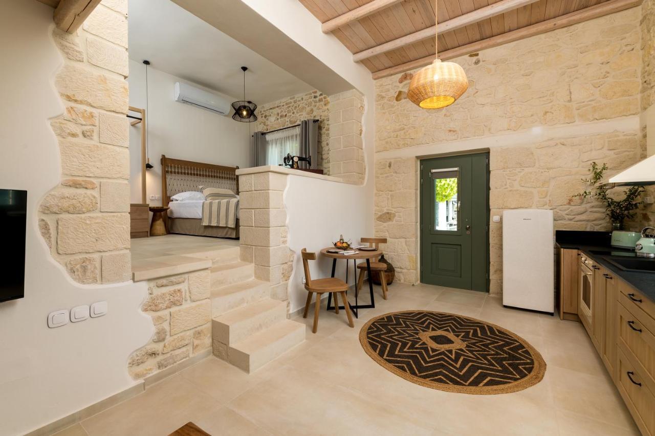 Amvikas Suites-Sitia Екстериор снимка