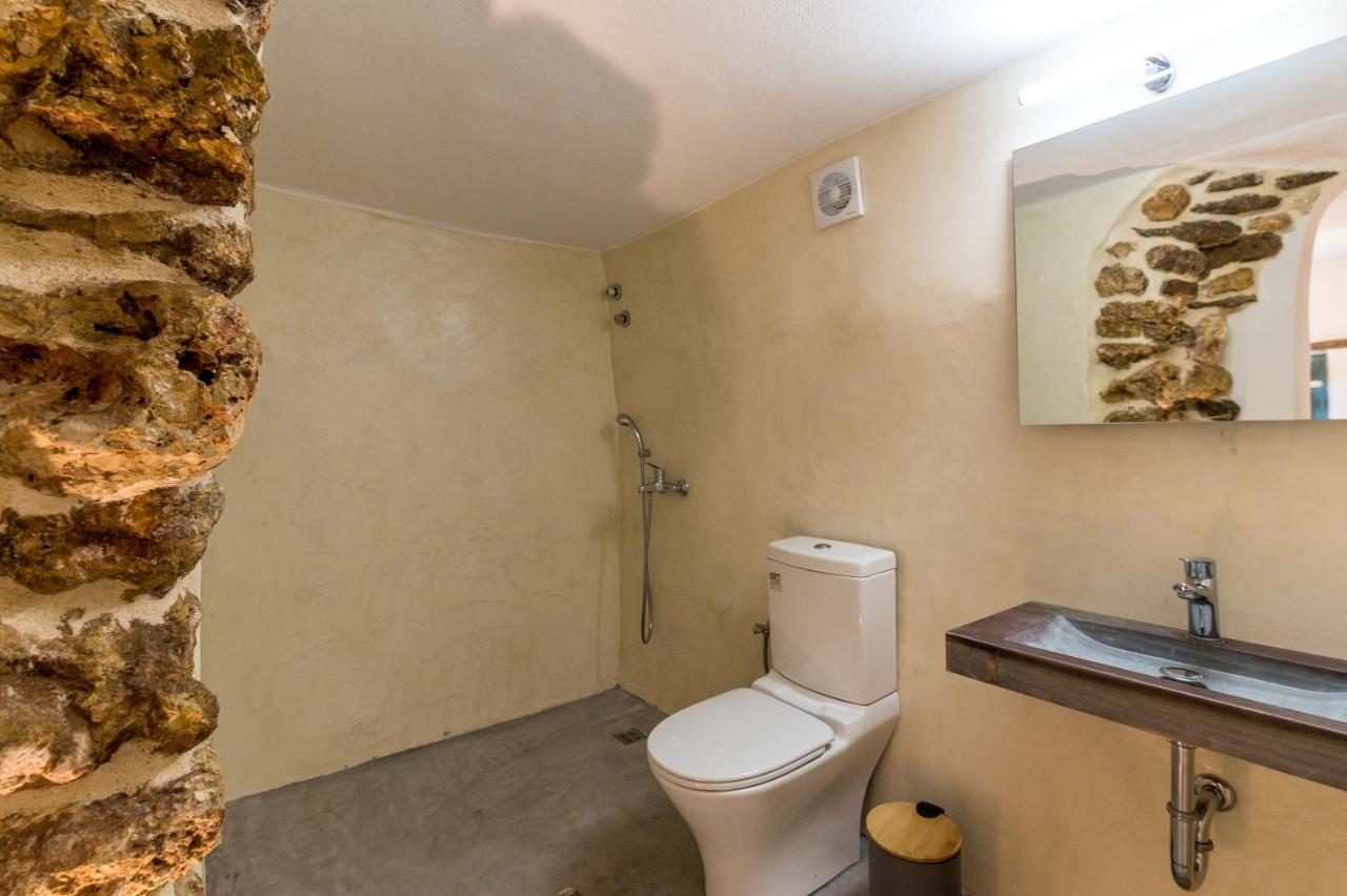 Amvikas Suites-Sitia Екстериор снимка